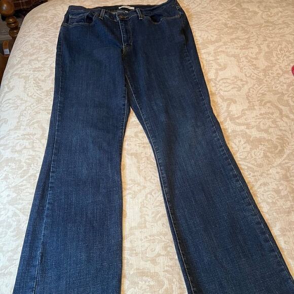 Levi's jeans classic bootcut dark wash with embroidered pocket details Sz 10 - Picture 2 of 11